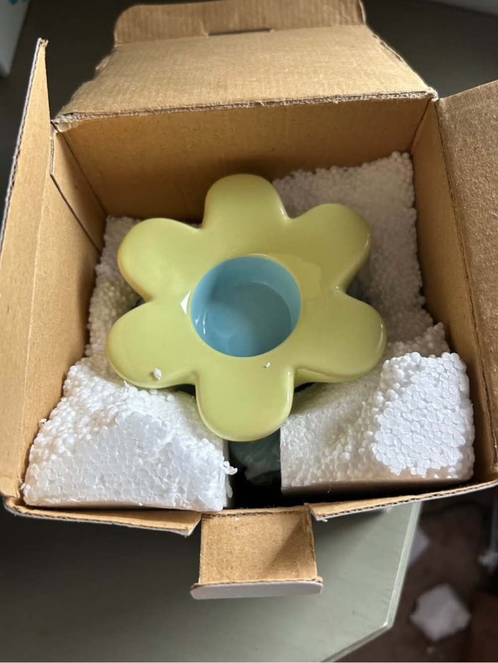 PartyLite Pastel Flower Tea Light Holders - Blue, Lavender, Mint - Picture 2 of 3